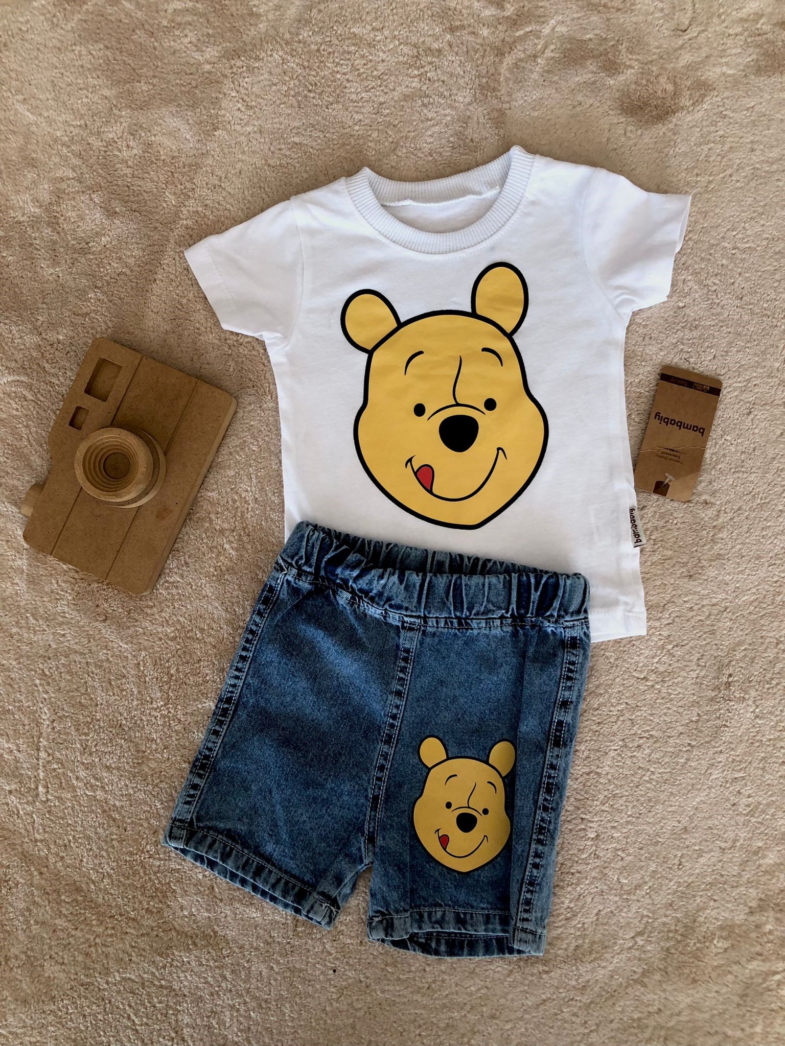 Bebek Pooh Baskılı Kot Şortlu Takım 9-24 Ay Arası