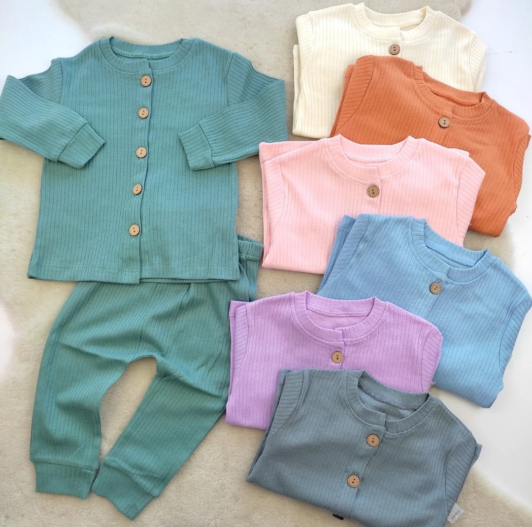 bebek 2'li 1 yaş- 3 yaş aralığında pijama takım düğmeli 