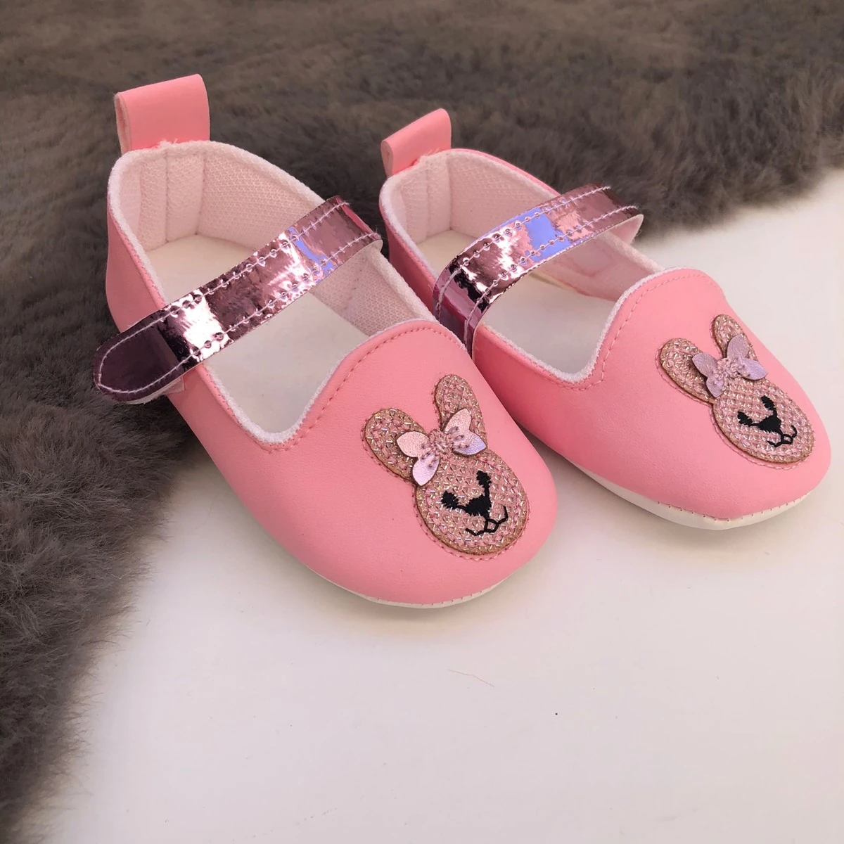 bebek ayakkabı tavşan nakışlı pembe
