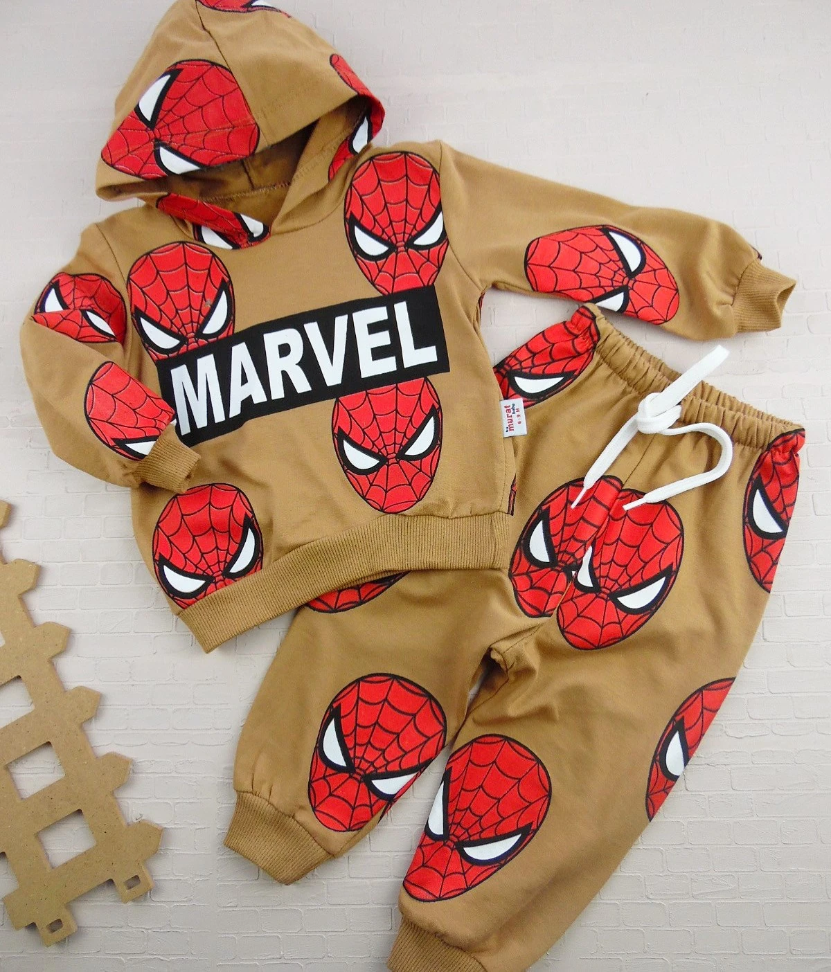 bebek takım 6-24  ay spiderman baskılı kapşonlu kahverengi 