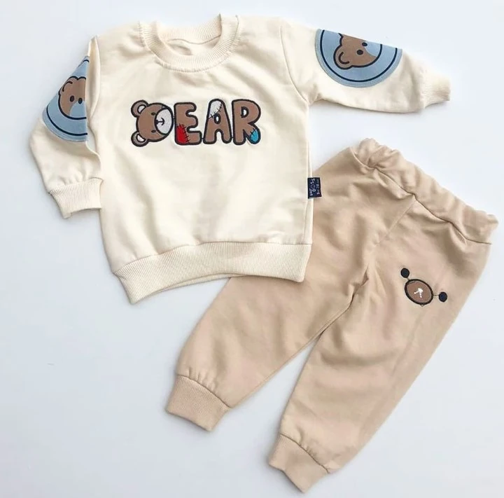 bebek tarz takım bear nakışlı kol detaylı krem
