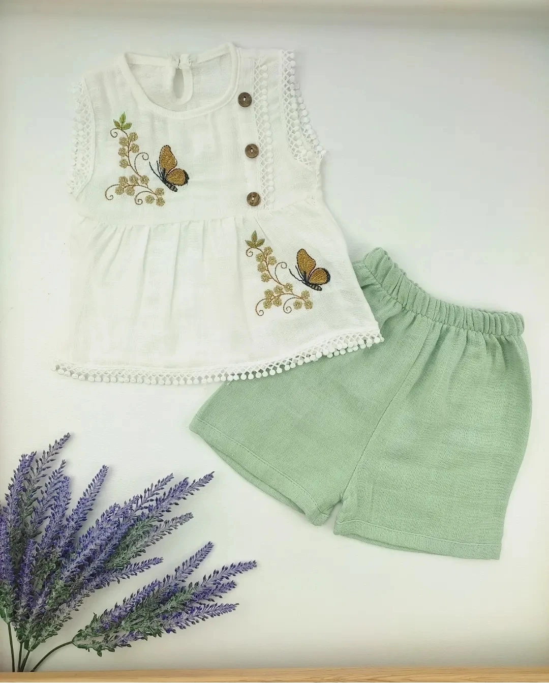 kız bebek 6-12 ay kelebek nakışlı müslin yeşil  