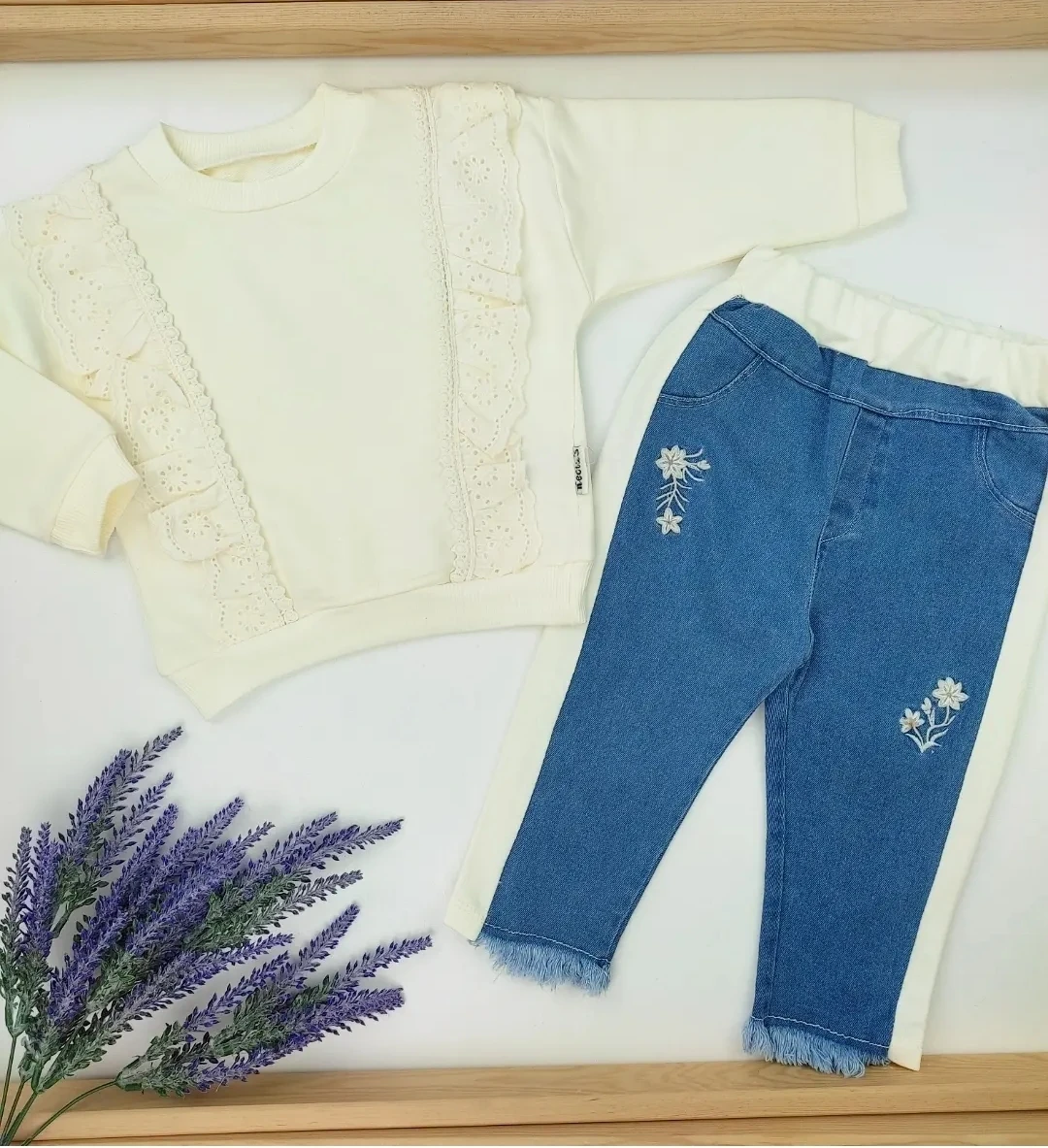 Kız Bebek Takım 6-24 Ay Çiçek Nakışlı Kot Pantolonlu Krem 