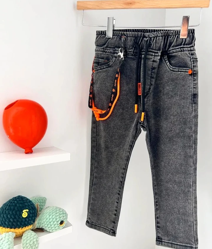 çocuk kot pantolon 3-11 yaş bel lastikli turuncu bağcık detaylı 