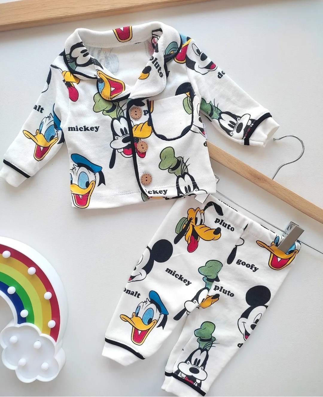 Bebek Pijama Takım 6-18 Ay Mickey Ve Arkadaşları Baskılı Uzun Kollu