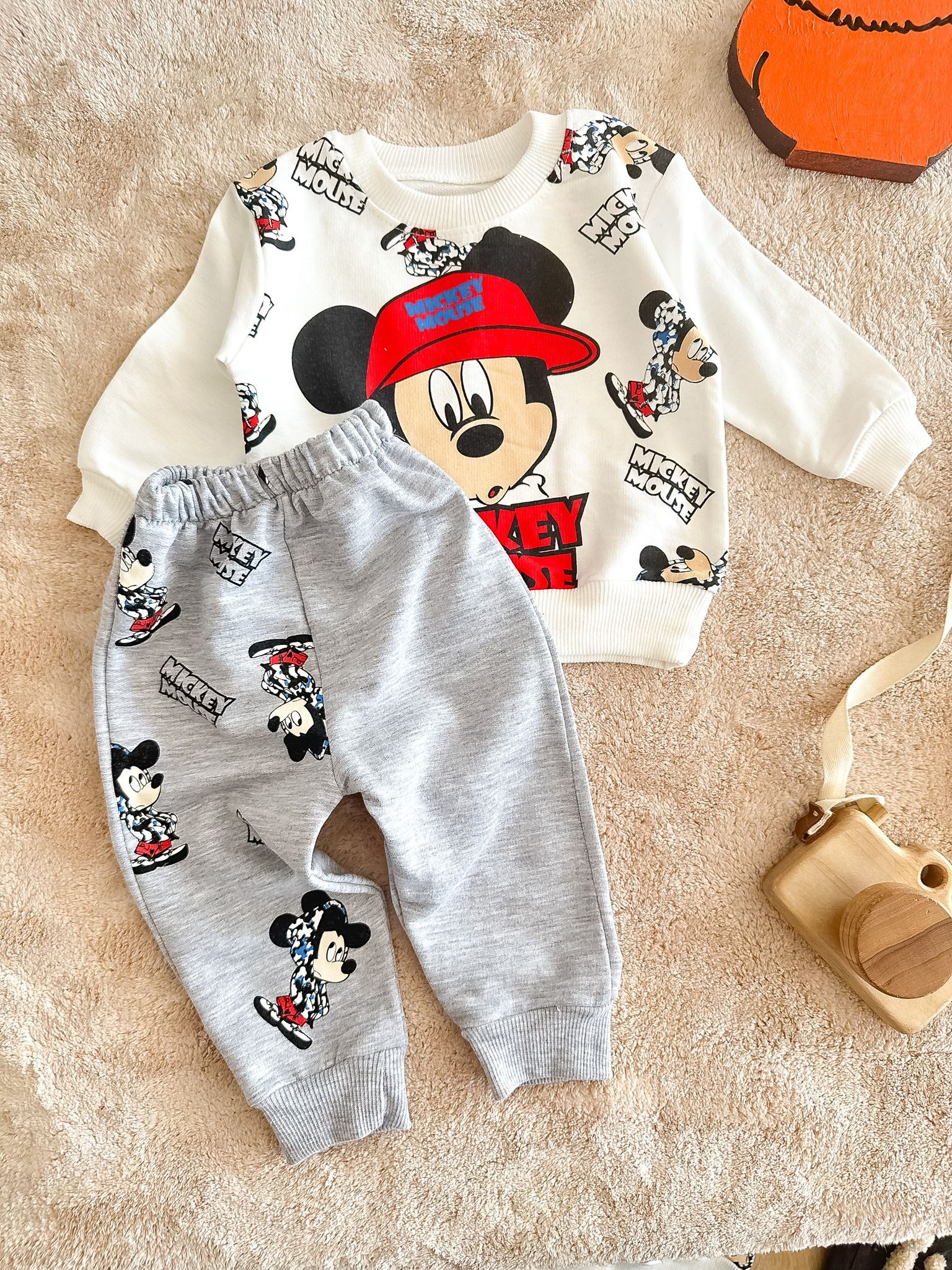 Mickey Şapkalı Detay Takım Gri 9-24 Ay Arası