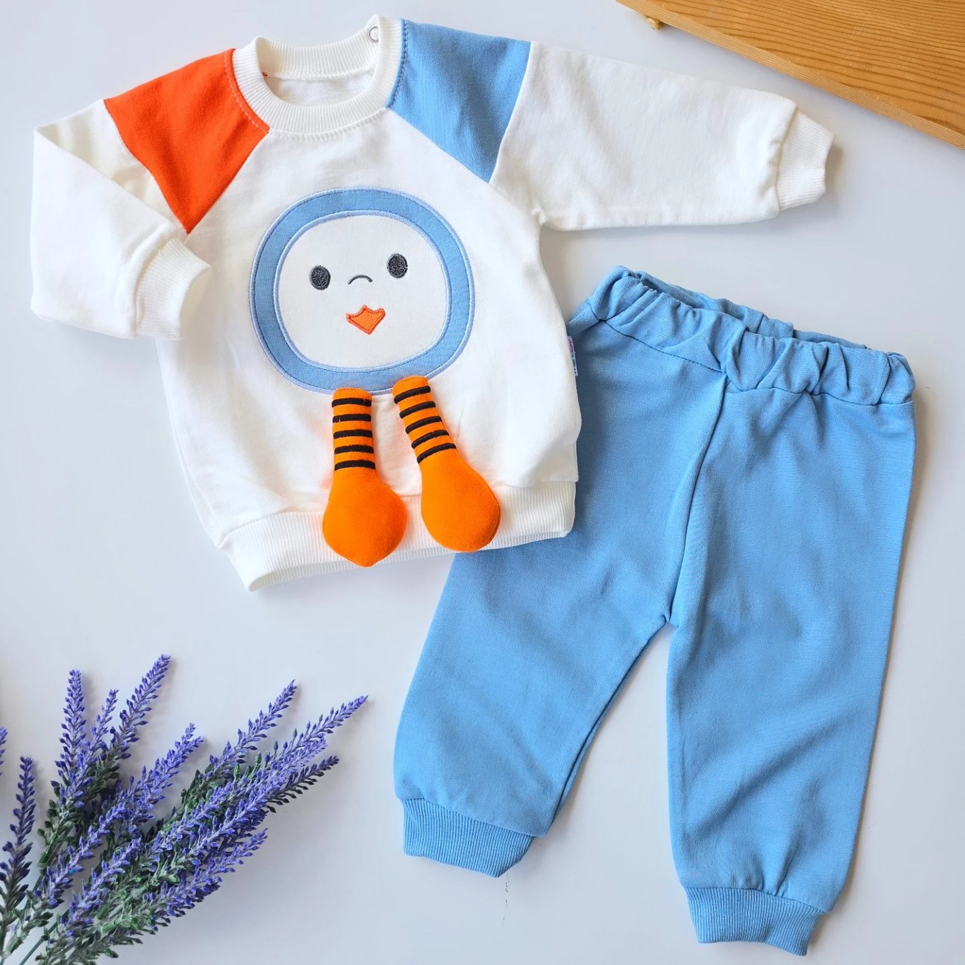 Bebek takım 3d ayak detaylı penguen nakışlı 6-18 ay mavi