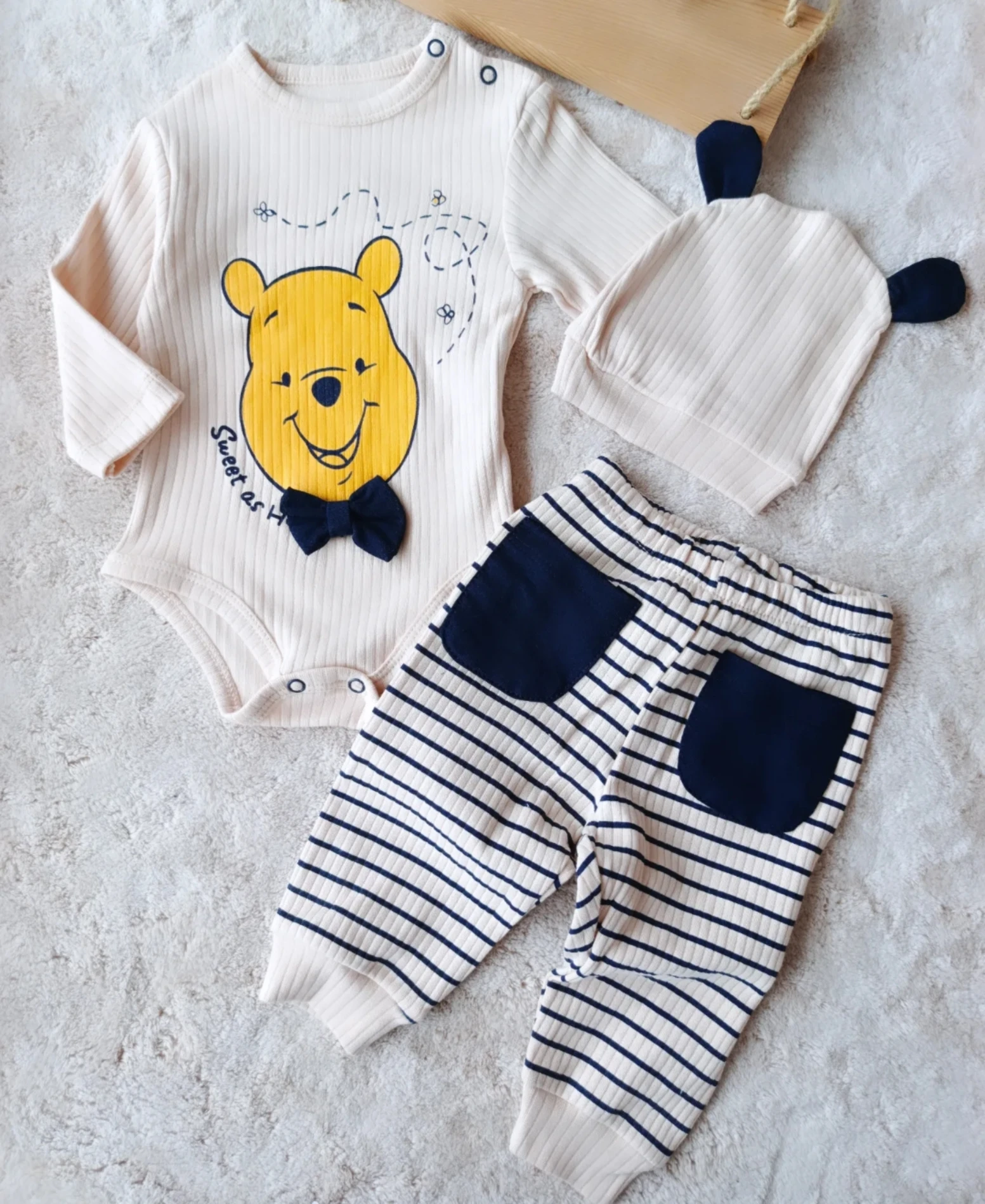Bebek Takım Winnie The pooh baskılı  3-6-9  ay