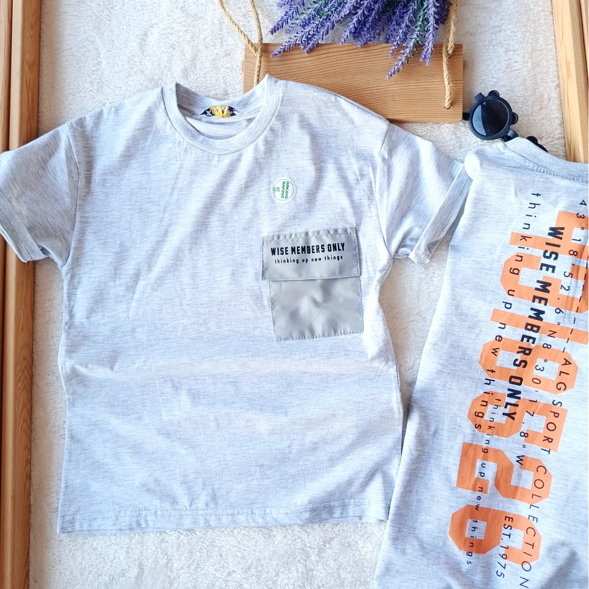 Çocuk Tshirt Cep Detaylı Sırt Turuncu Rakam Baskılı 8-12 Yaş Gri
