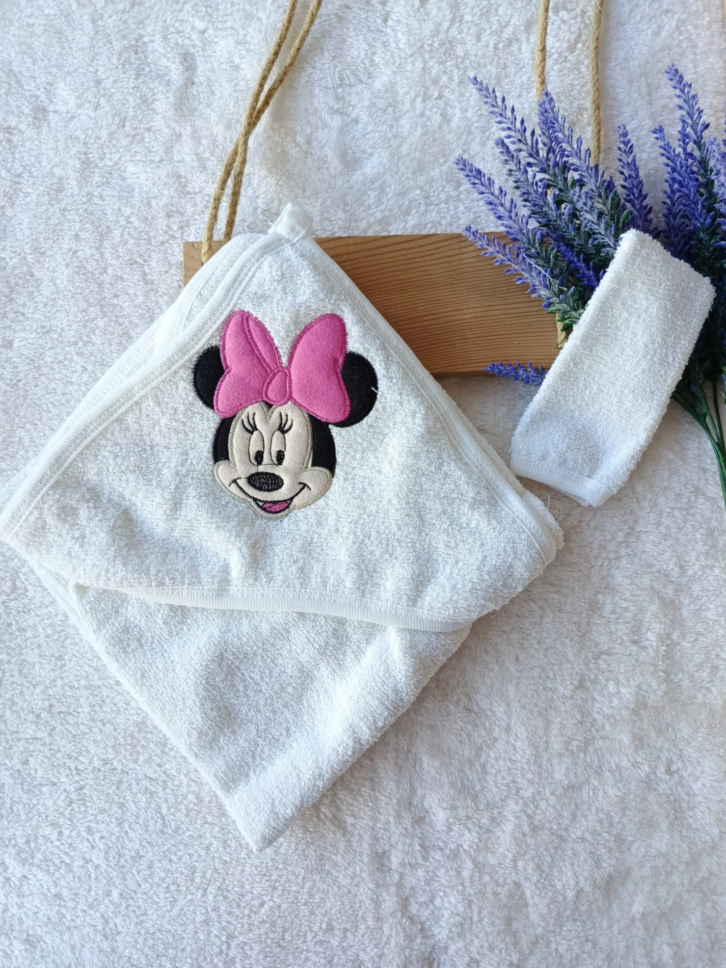 Bebek Havlu Kese Takımı Minnie Nakışlı Krem 0-2 Yaş