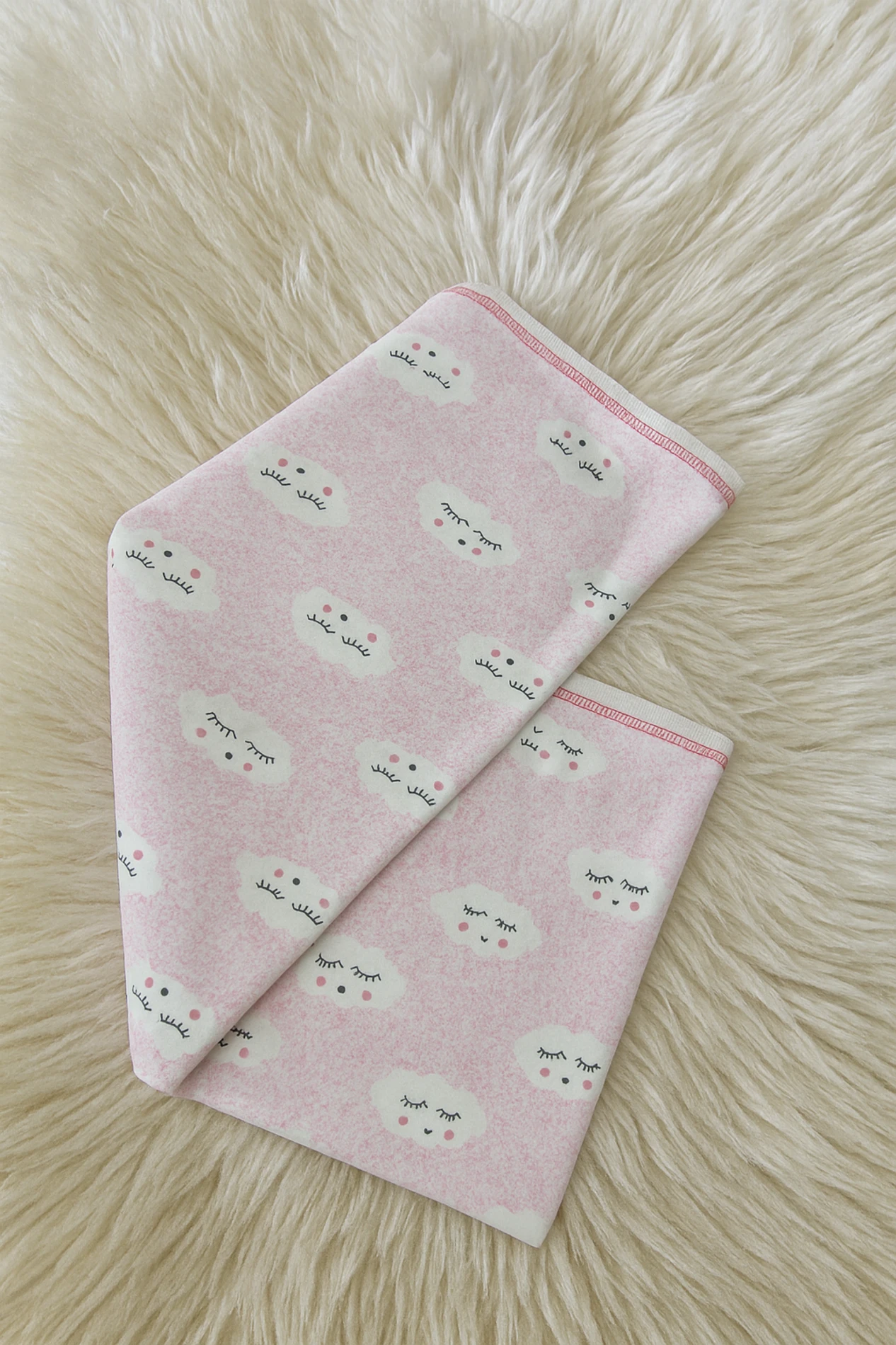 Bebek Pamuklu Çift Katlı Biyeli Bulut Baskılı Battaniye