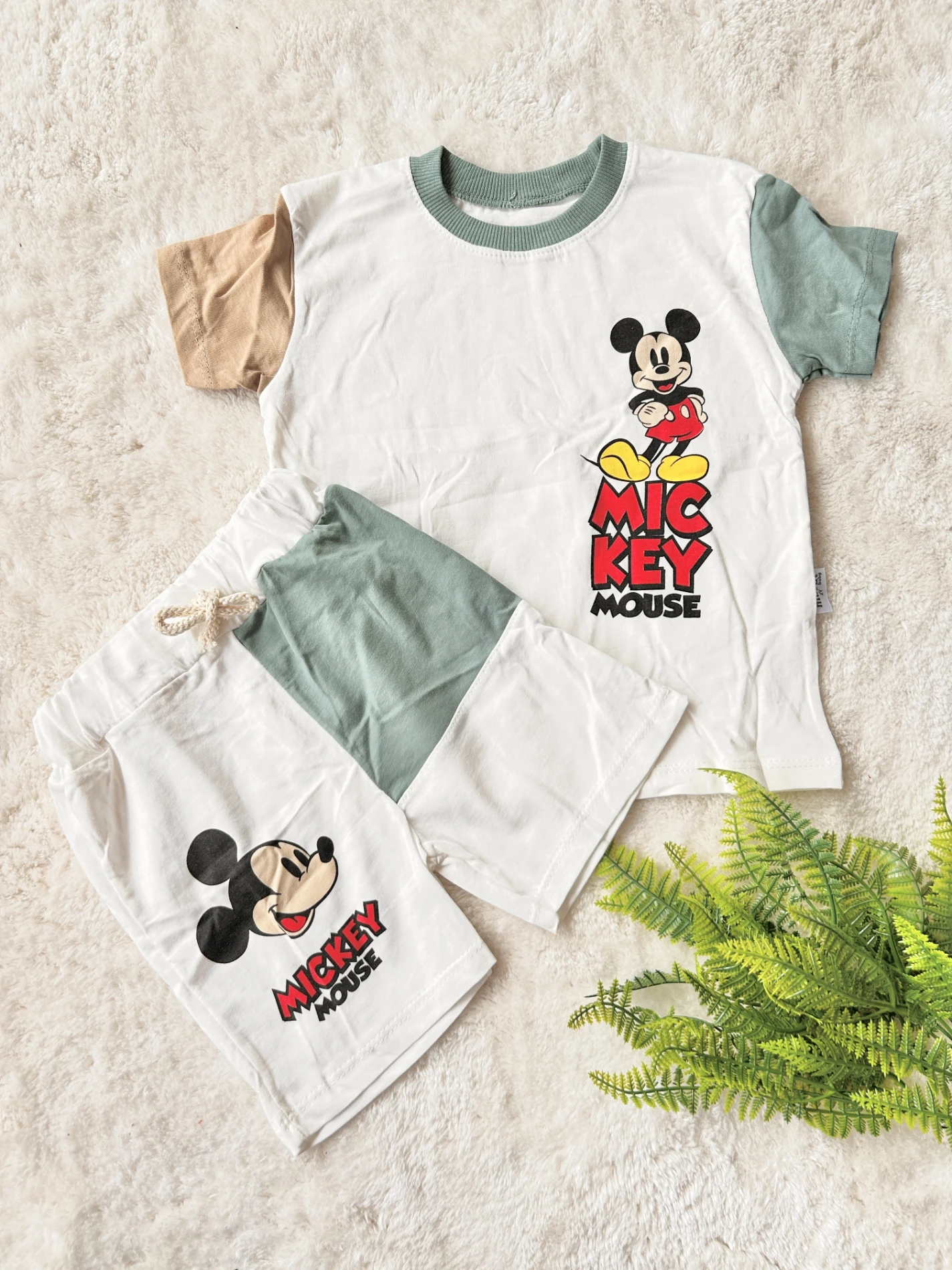 ÇocukTakım mickey mouse baskılı 2-5 yaş beyaz