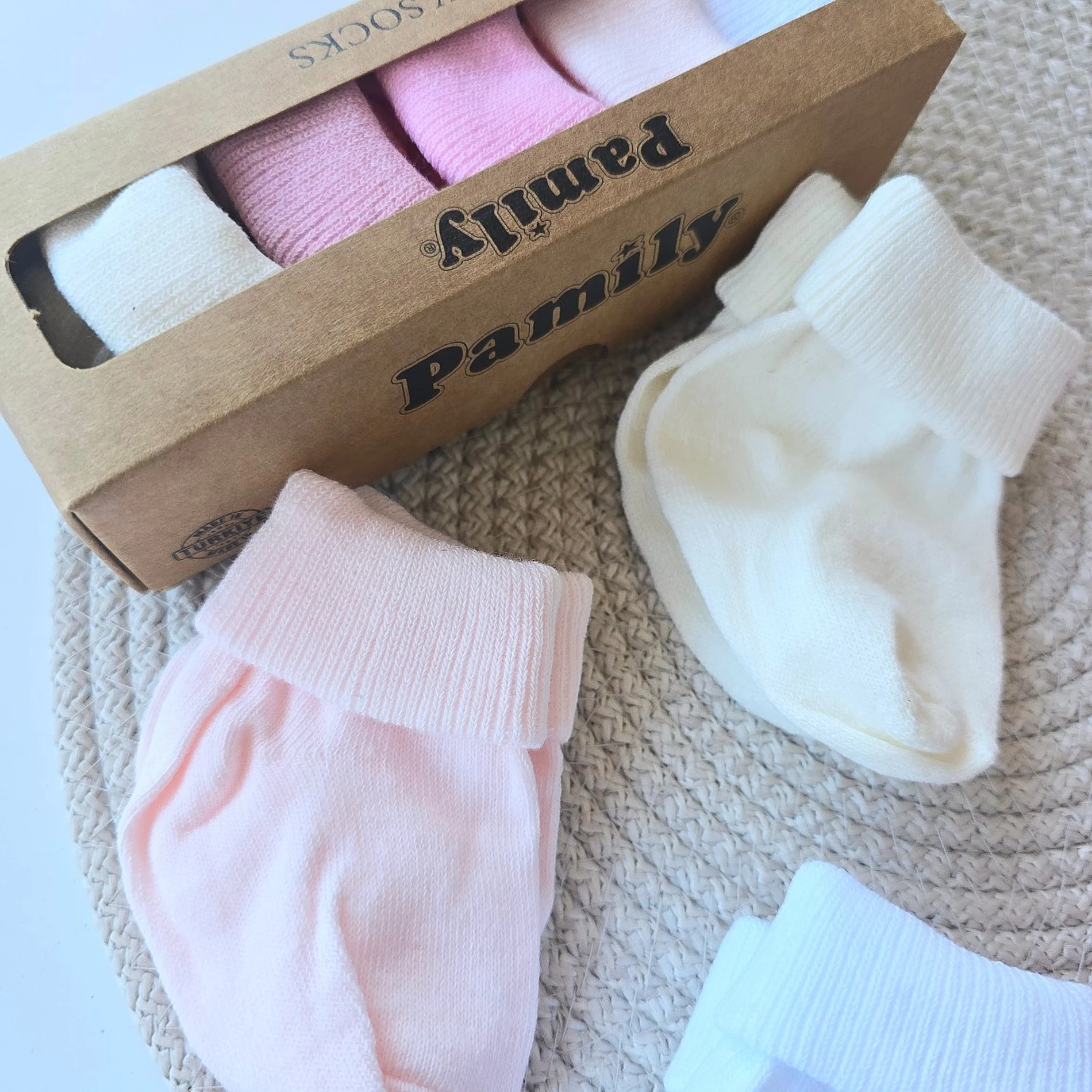 Bebek çorap kutulu set pembe 5li 0-6 ay